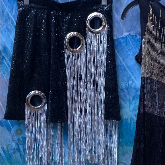 Fascinating edgy skirt by arty designer Germanier - Picture 3 of 8